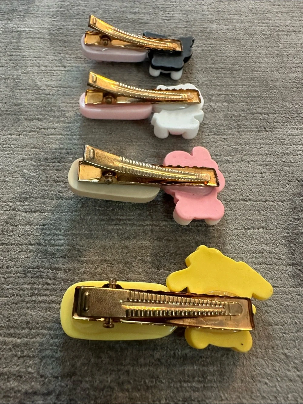 Sanrio hair clips-Hello Kitty, Kuromi, My Melody & Pompompurin